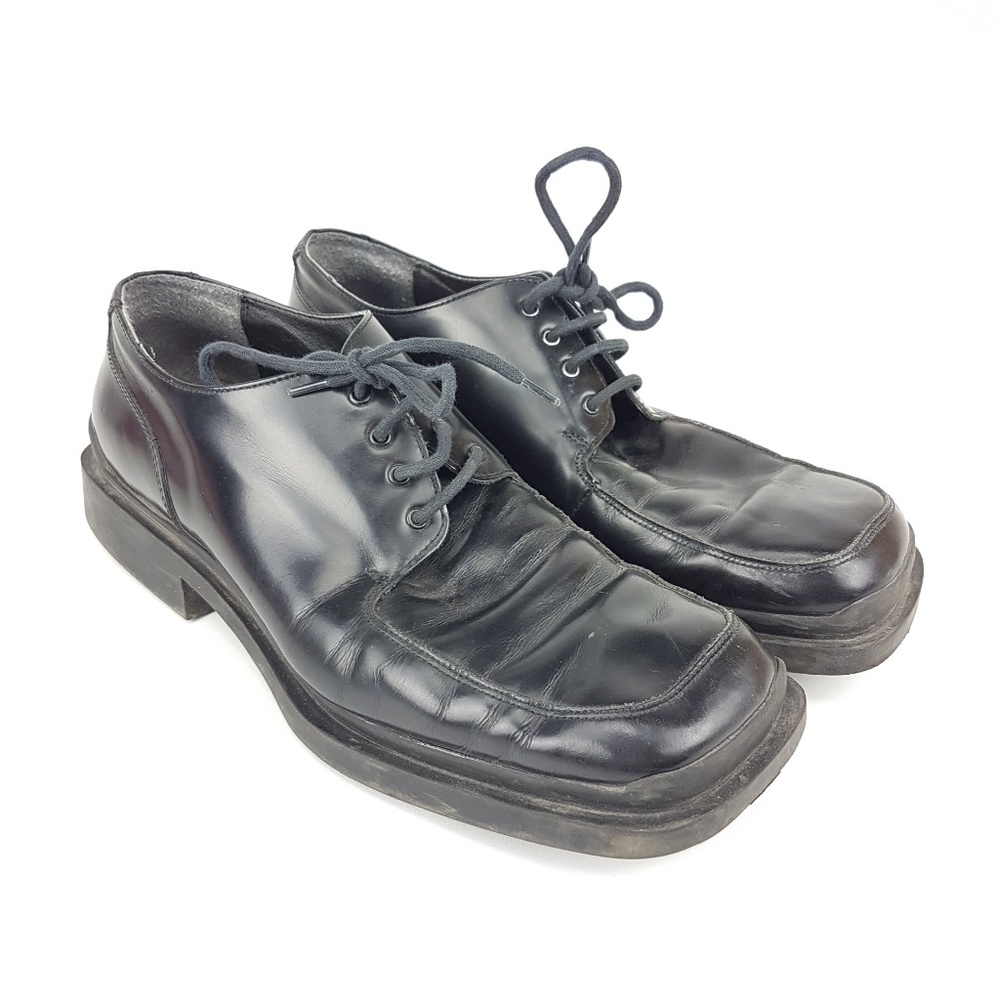 Unlisted men's size 8.5 shoes made in Italy